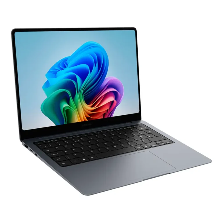 Samsung Galaxy Book6 Pro 14 NP944XJG-KA Core™ Ultra 5-325 32GB 512GB Intel® Graphics Win11Pro 14" Táctil Gris
